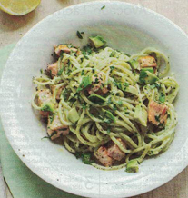 avocado-lachs-pasta.jpg