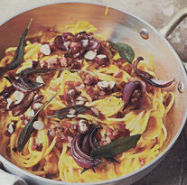 zwiebel-kürbis-carbonara.jpg