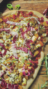 bunte_herbst-pizza_mit_kürbis.jpg