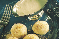 ungarische_topfenknödel_(quarkknödel).jpg