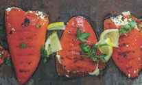 gegrillte_paprikaschoten_mit_fetakäse-füllung.jpg